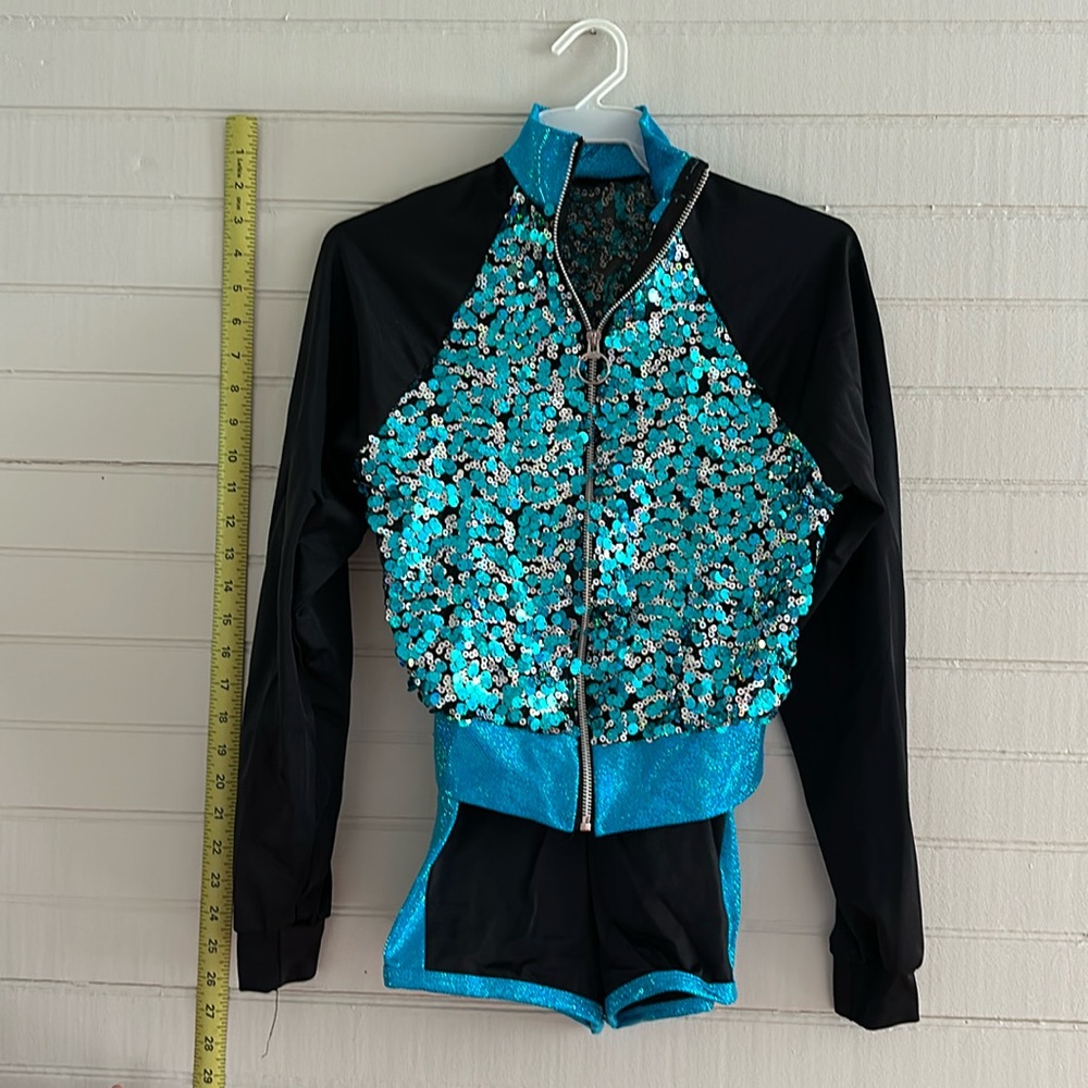 Dansco costume blue and black